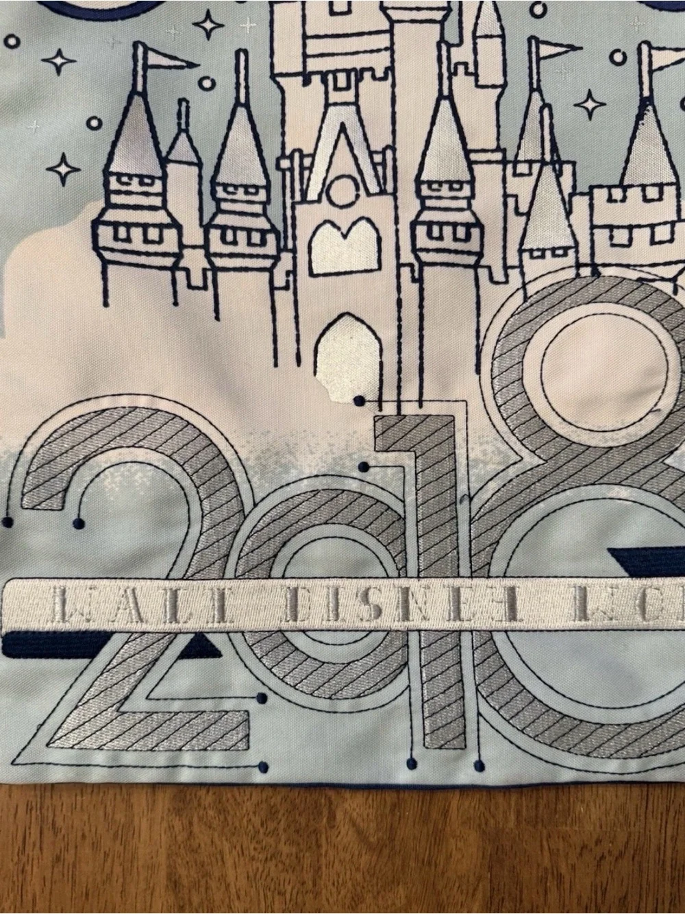 Cute 2018 WALT DISNEY WORLD Large Drawstring Backpack Blue Silver White metallic